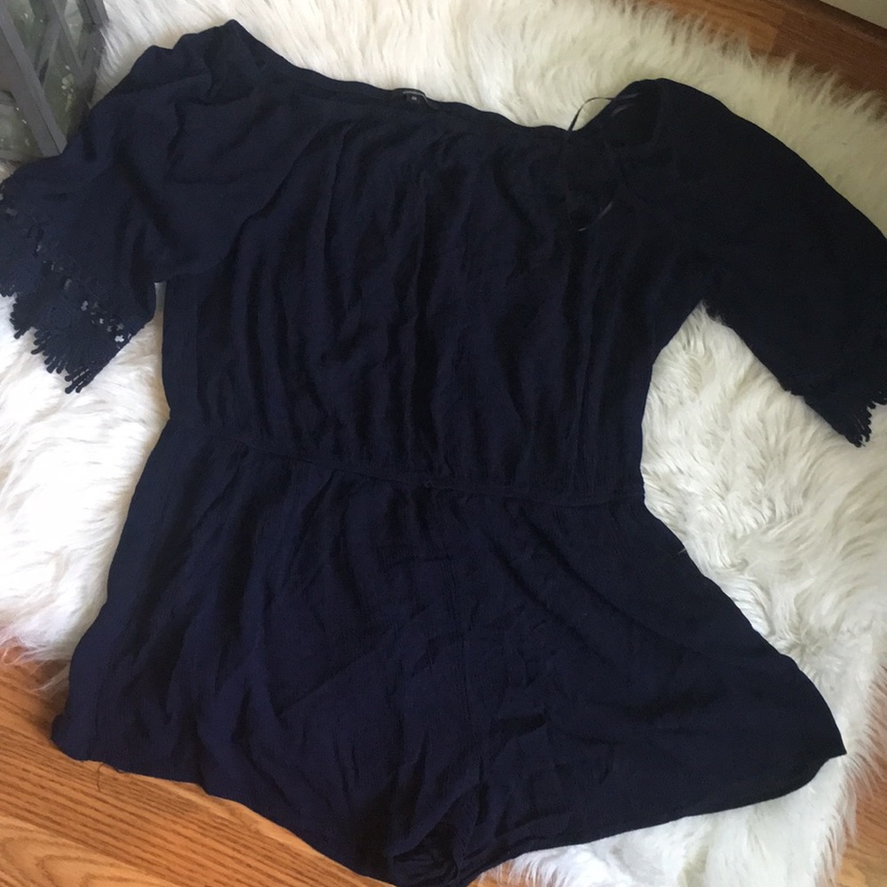 Navy Romper. Size 2x.